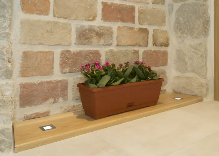 Situs Apartment Split